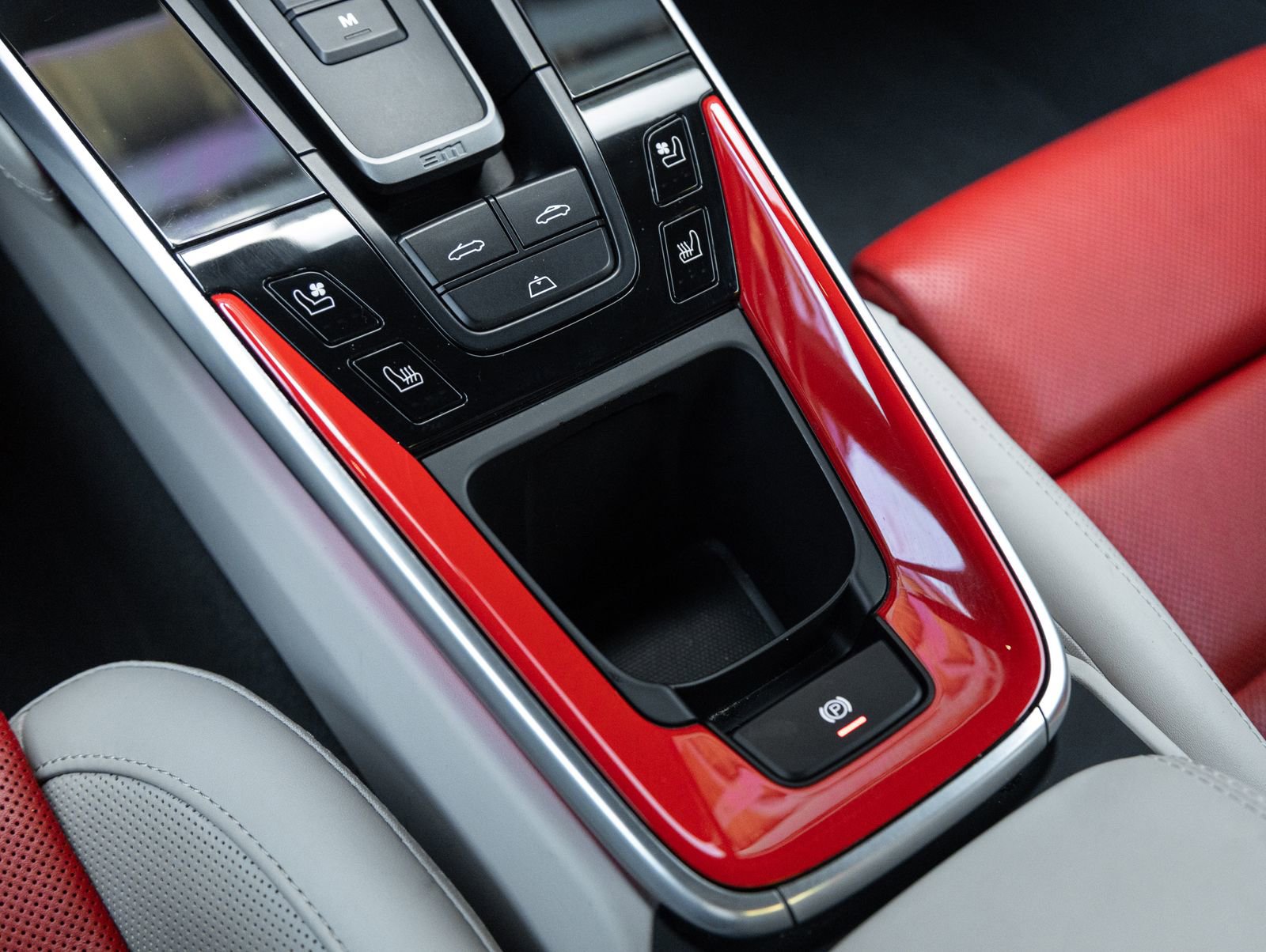 Certified 2023 Porsche 911 Carrera S image 32