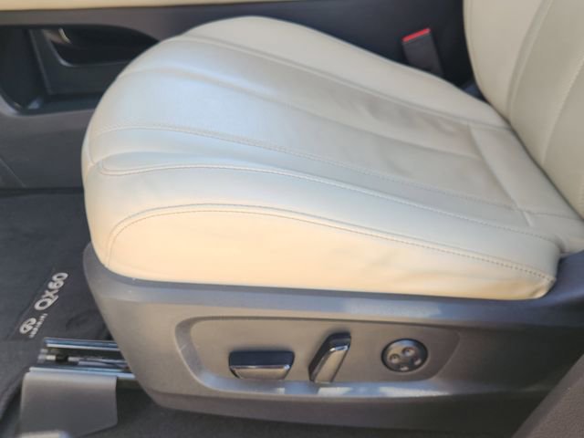 Used 2023 INFINITI QX60 Luxe w/ Vision Package FWD image 18