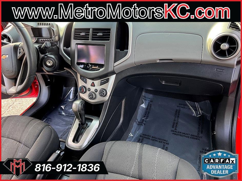 Used 2014 Chevrolet Sonic LT w/ Fun and Sun Package image 35