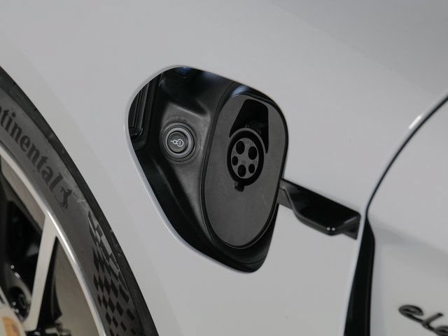 New 2026 Porsche Taycan AWD/4WD image 35