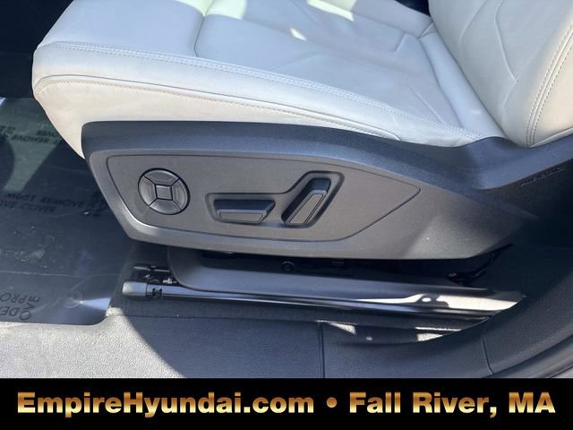 Used 2025 Audi Q3 2.0T Premium AWD/4WD image 21