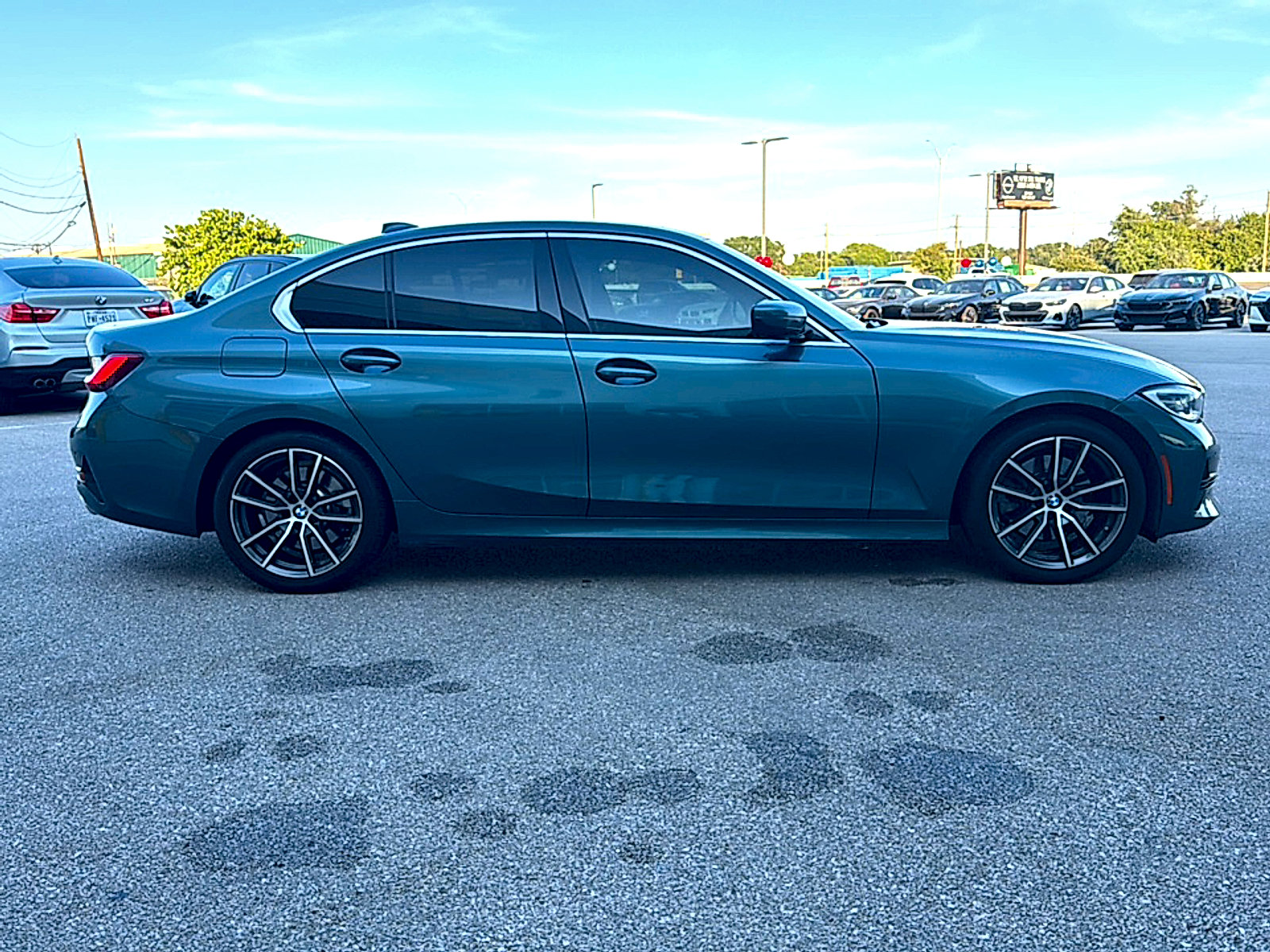 Used 2021 BMW 330i Sedan w/ Convenience Package RWD image 5