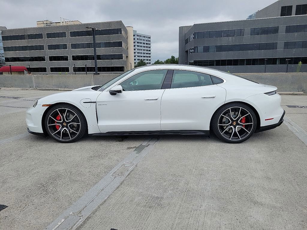 Used 2025 Porsche Taycan 4S image 7