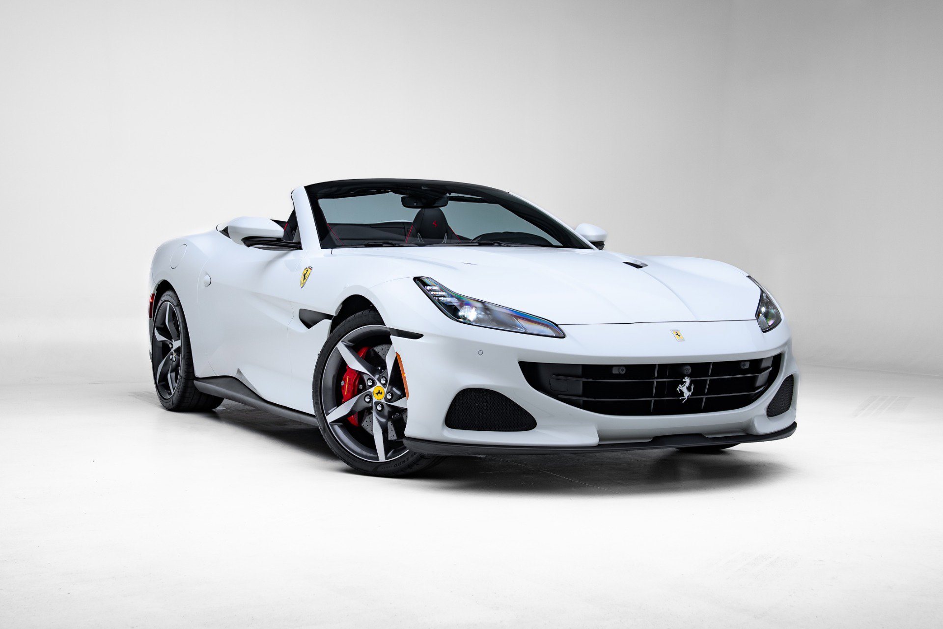 Used 2022 Ferrari Portofino M image 21