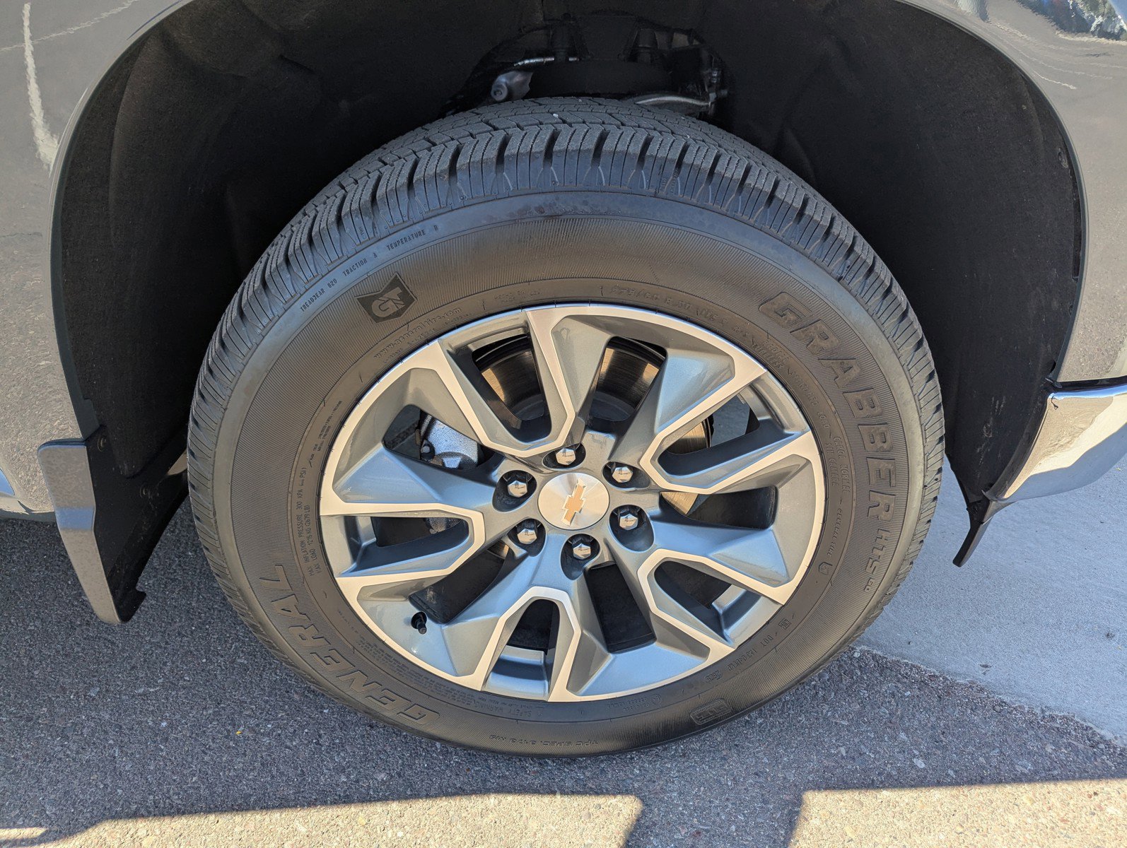 Certified 2026 Chevrolet Silverado 1500 LT w/ Convenience Package II image 9