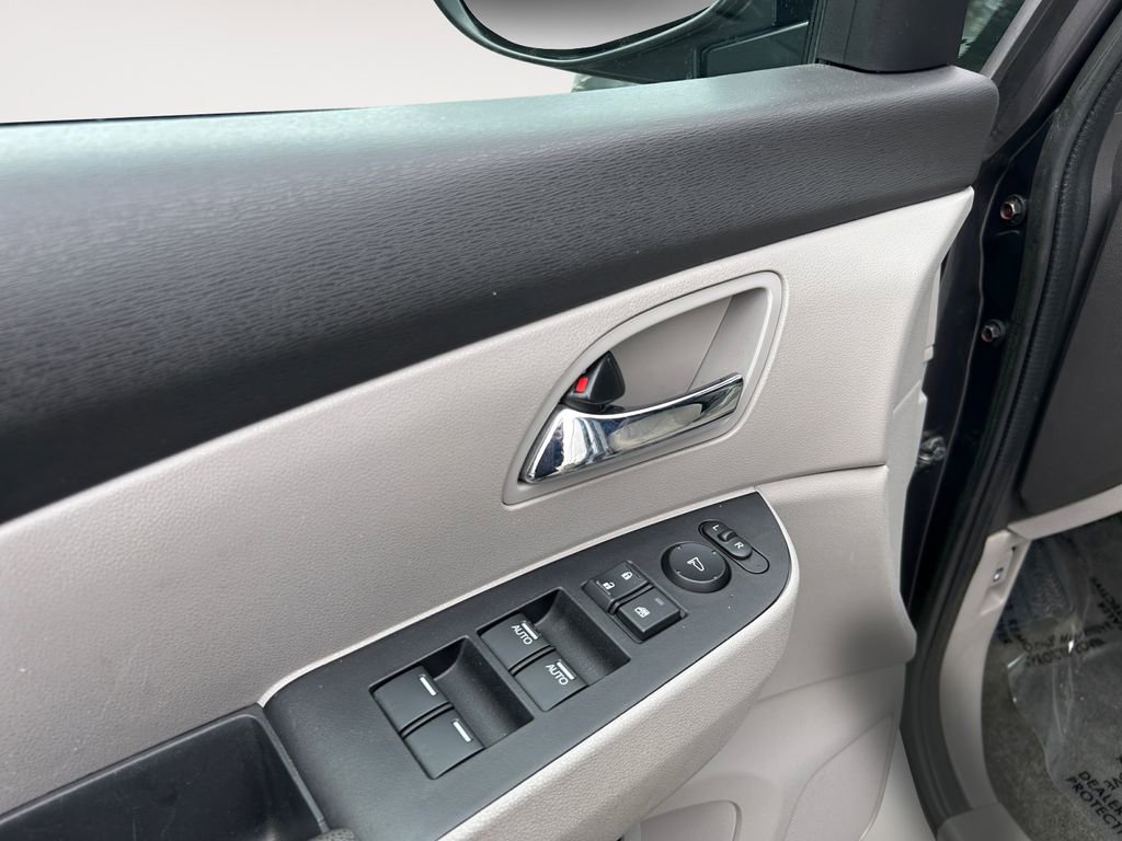 Used 2016 Honda Odyssey SE image 21