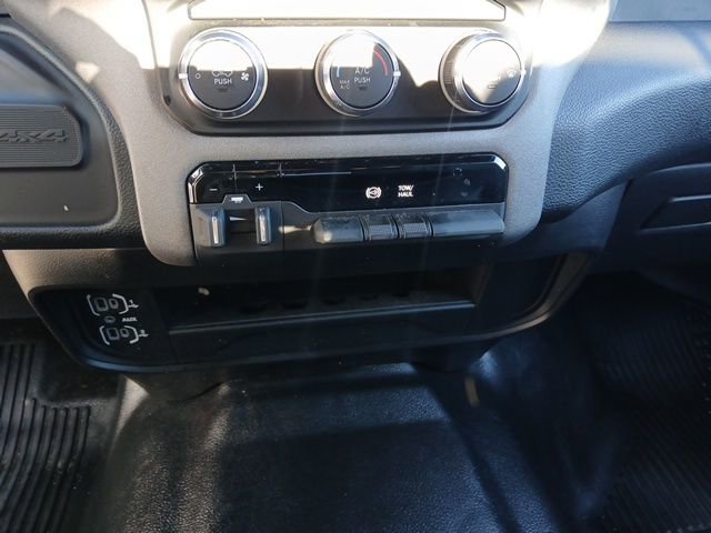 Used 2024 RAM 2500 Tradesman w/ Chrome Appearance Group image 13