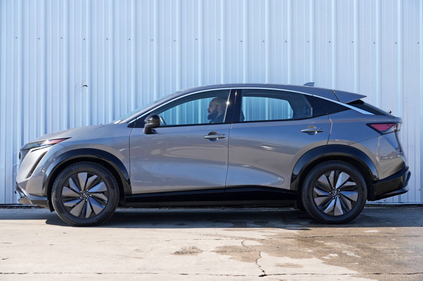 Used 2023 Nissan Ariya Engage image 8