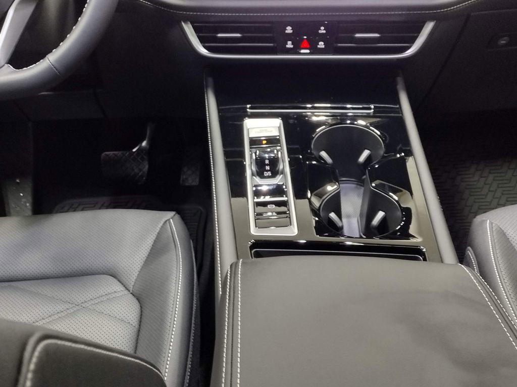 New 2026 Volkswagen Atlas SE image 38
