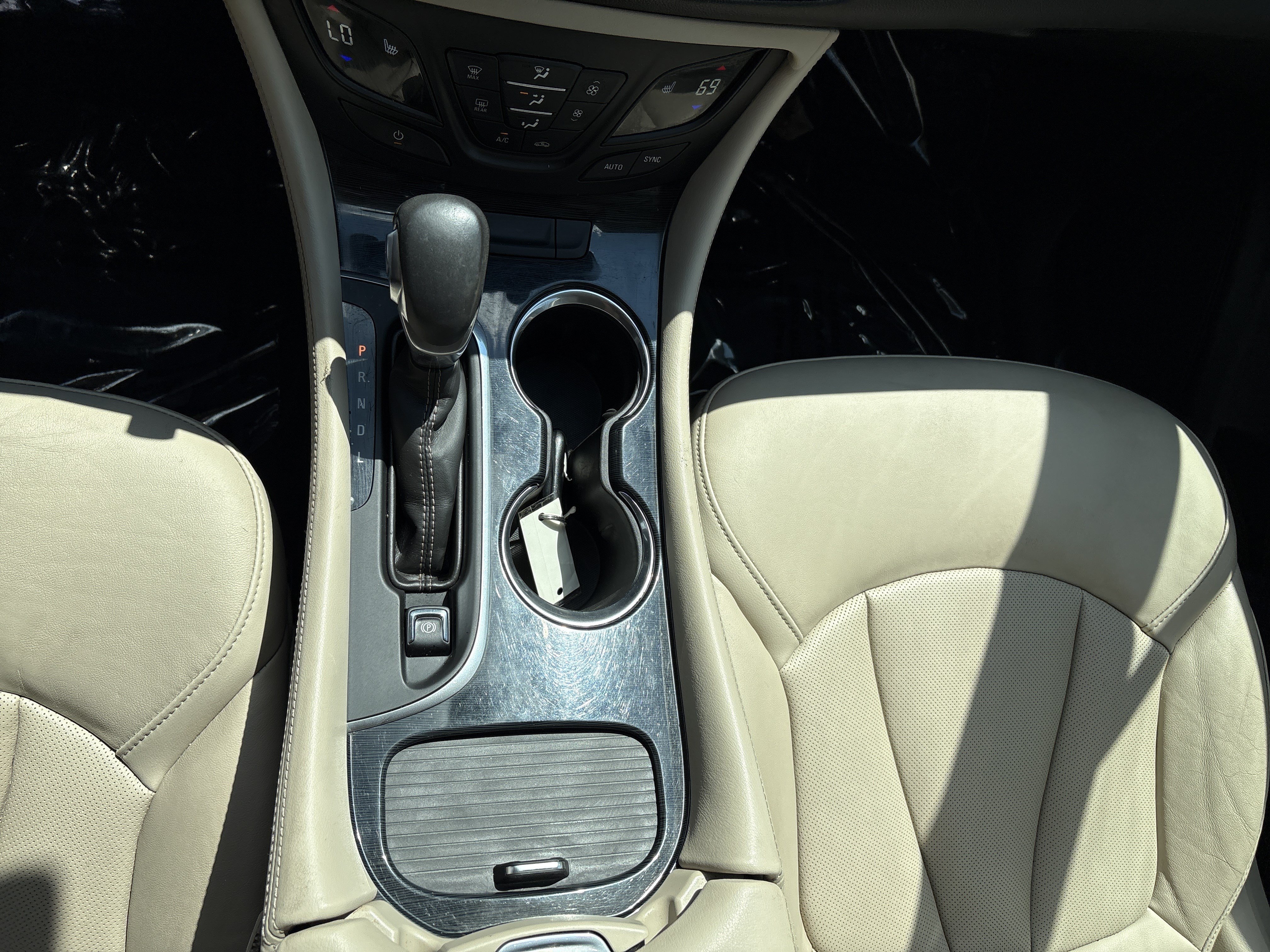 Used 2017 Buick Envision Essence FWD image 22