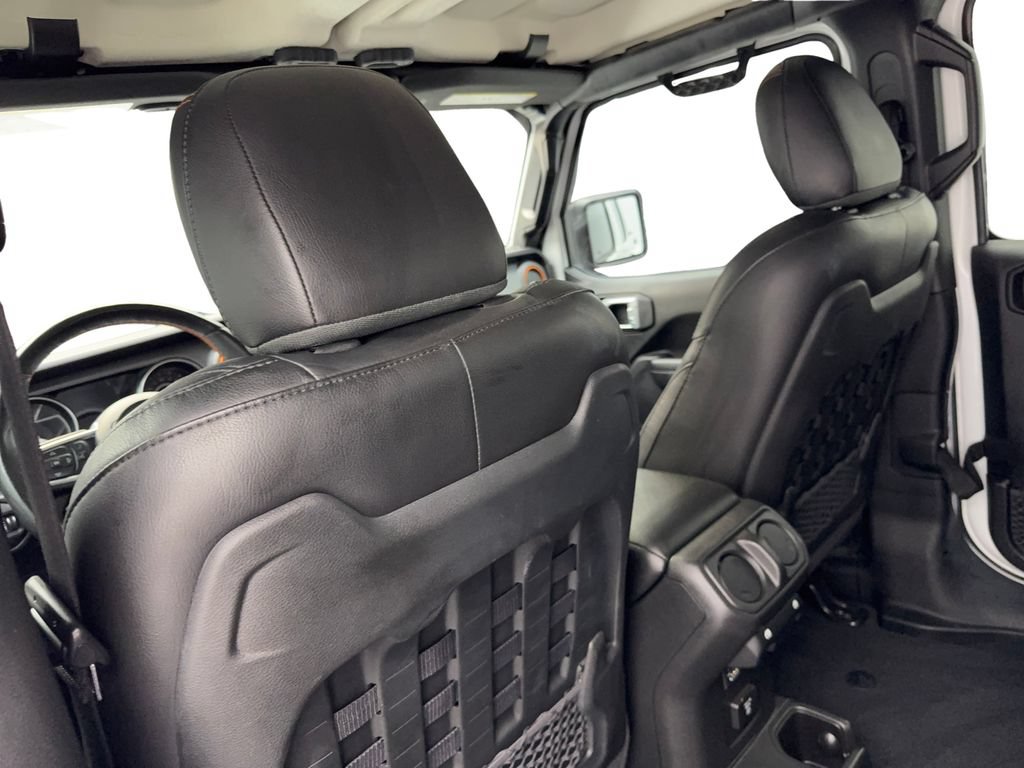 Used 2023 Jeep Gladiator Mojave w/ LED Lighting Group AWD/4WD image 36