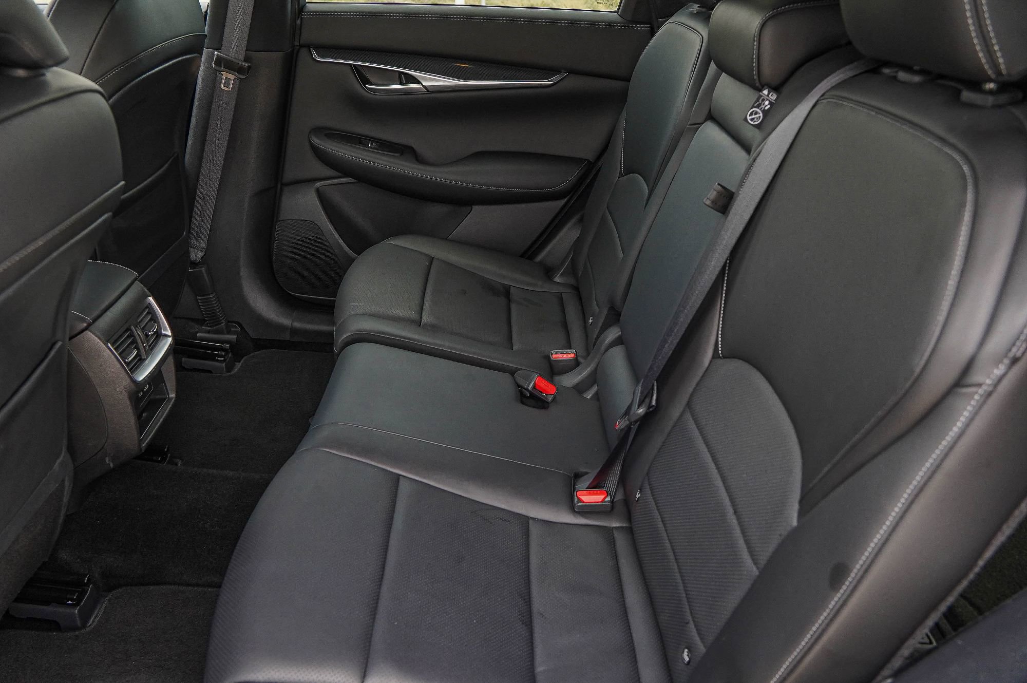 Certified 2025 INFINITI QX50 Sport w/ Cargo Package image 31