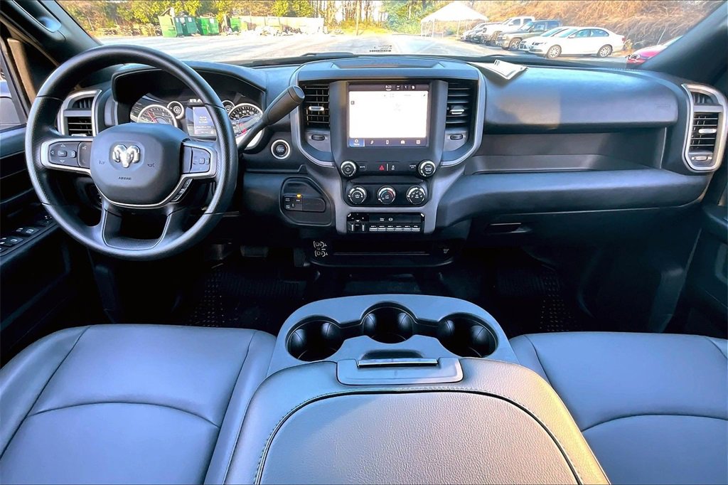 Used 2024 RAM 5500 Tradesman w/ Chrome Appearance Group image 8