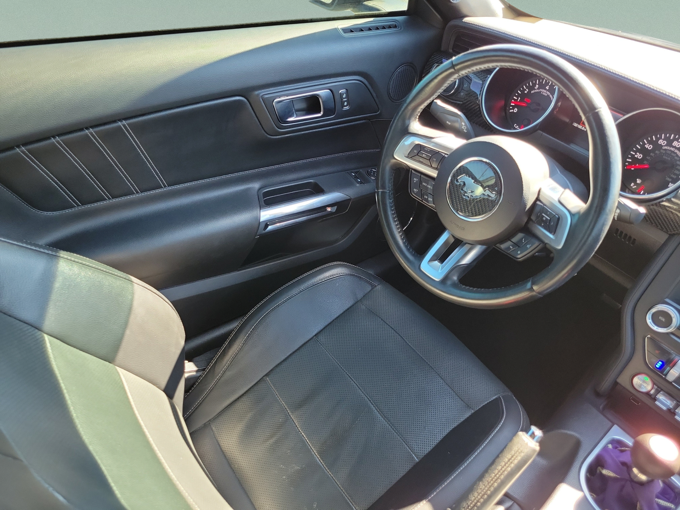 Used 2019 Ford Mustang GT Premium w/ GT Performance Package RWD image 12