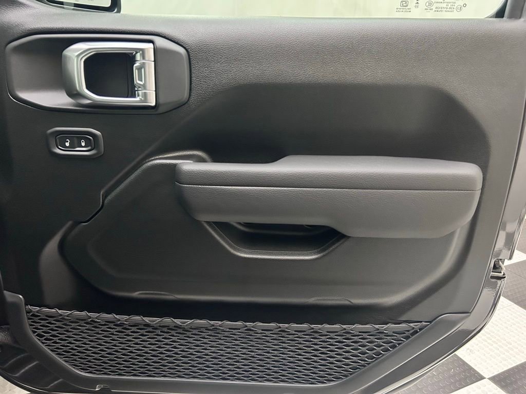 New 2026 Jeep Gladiator Sport image 16