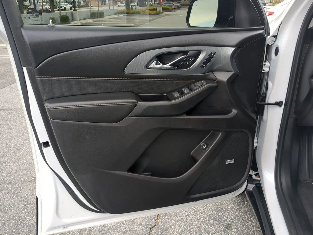 Used 2019 Chevrolet Traverse Premier w/ Redline Edition FWD image 26