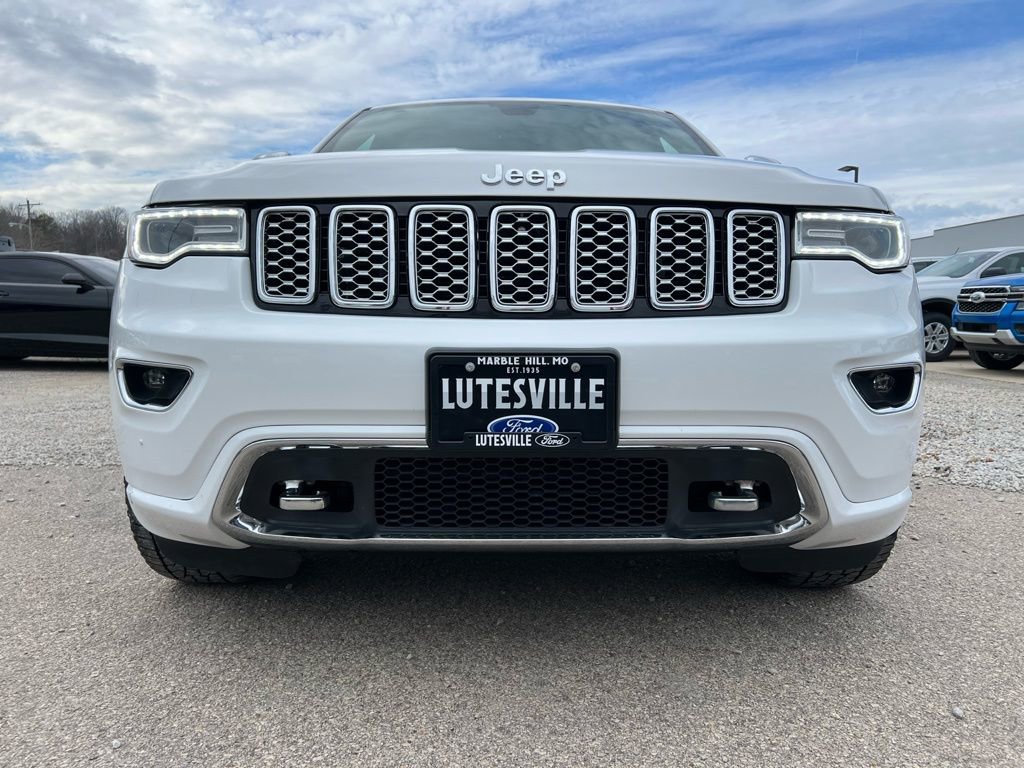 Used 2018 Jeep Grand Cherokee Overland image 2