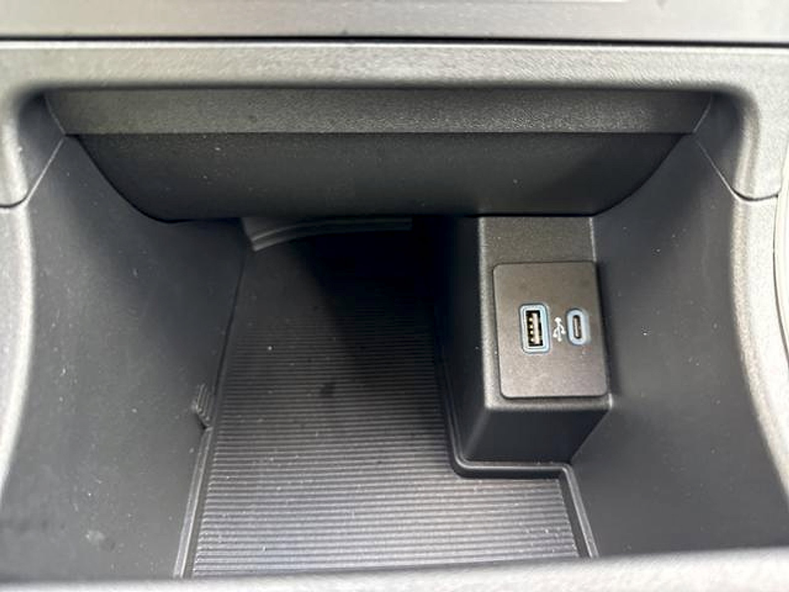 New 2024 Ford Edge SE image 19