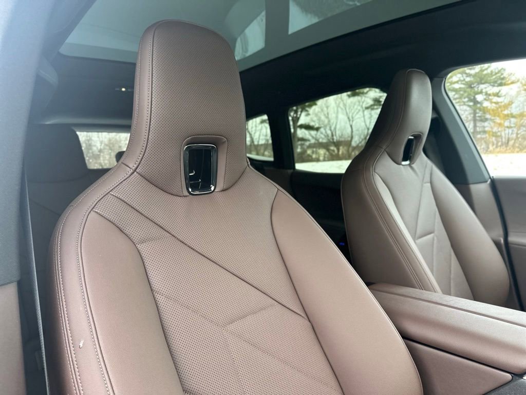 Used 2025 BMW iX xDrive50 image 24