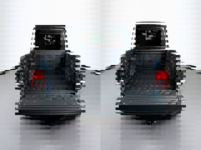 New 2025 Jeep Gladiator Sport image 27