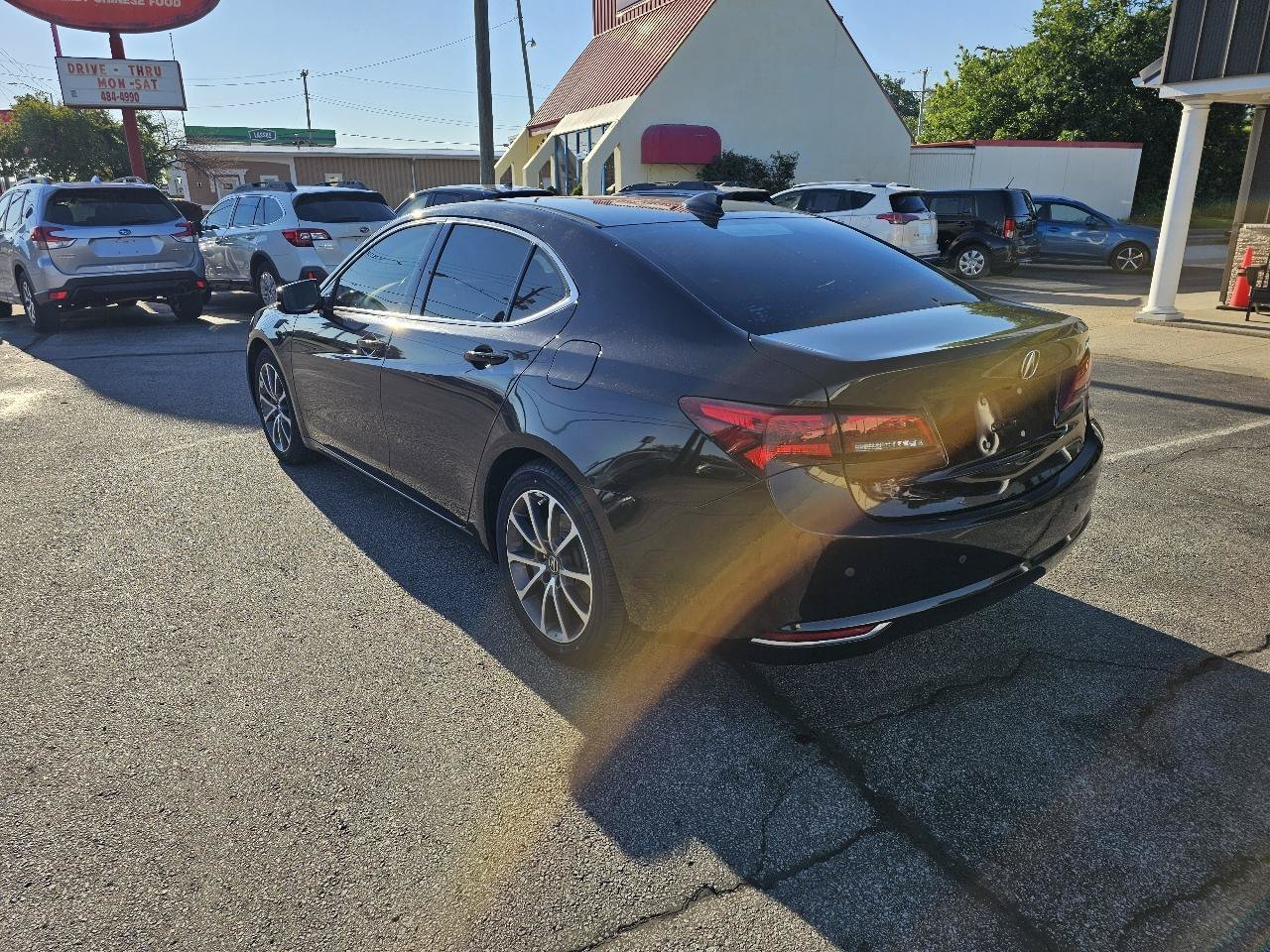 Used 2016 Acura TLX w/ Technology Package FWD image 8