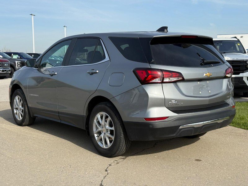 Used 2024 Chevrolet Equinox LT image 3