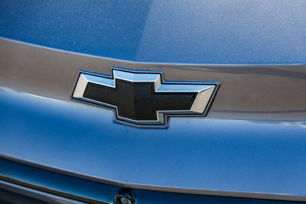 Used 2022 Chevrolet Bolt EUV Premier w/ Sun & Sound Package FWD image 7