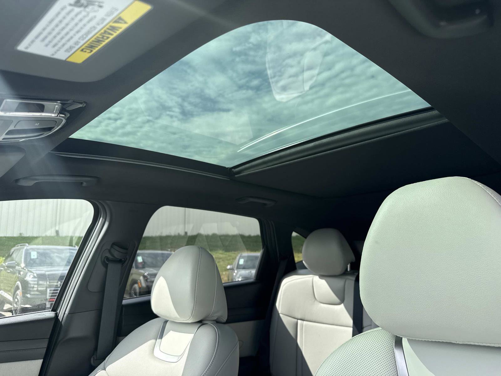 New 2026 Hyundai Tucson Limited AWD/4WD image 3