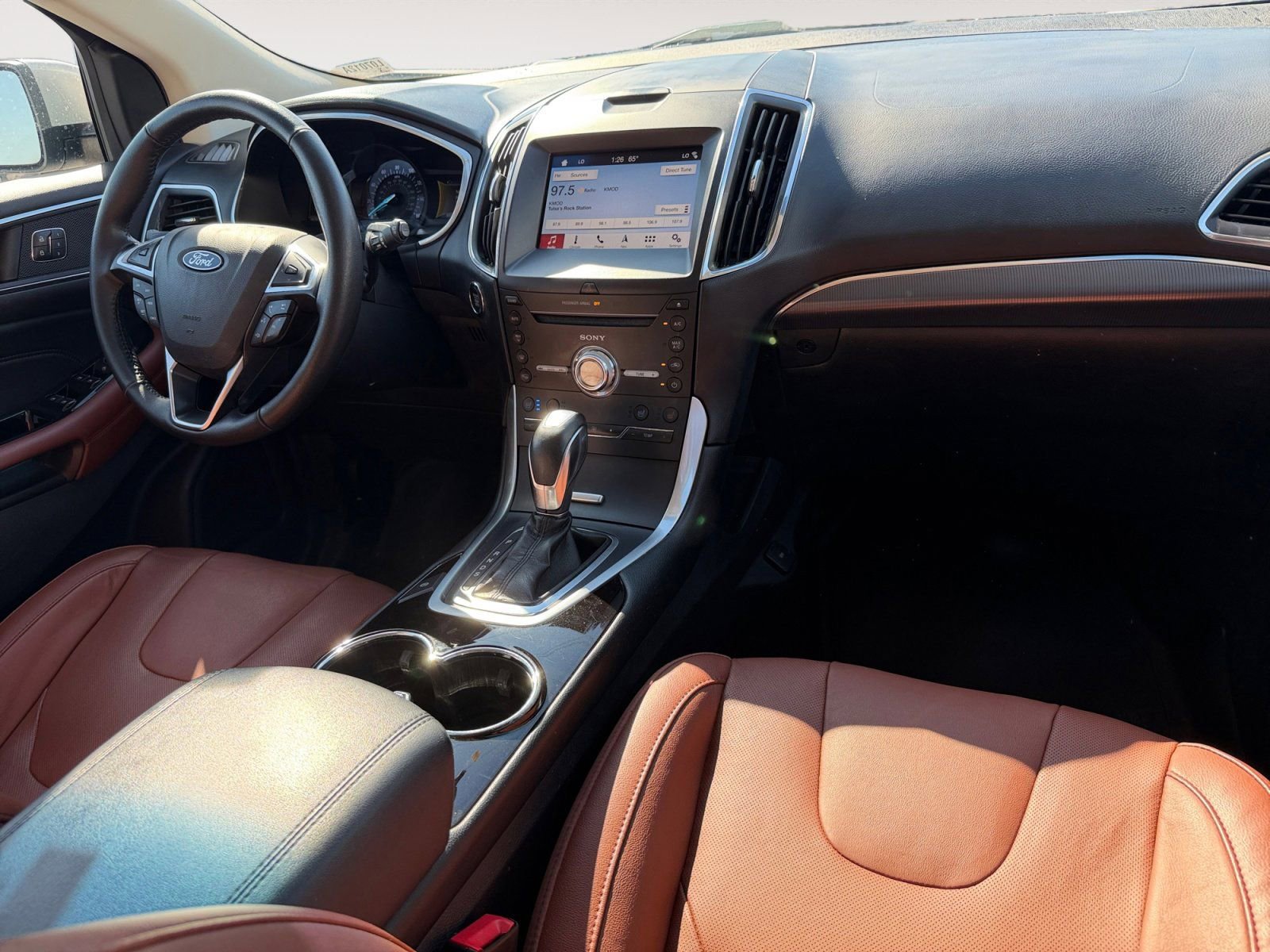 Used 2018 Ford Edge Titanium w/ Equipment Group 301A image 10