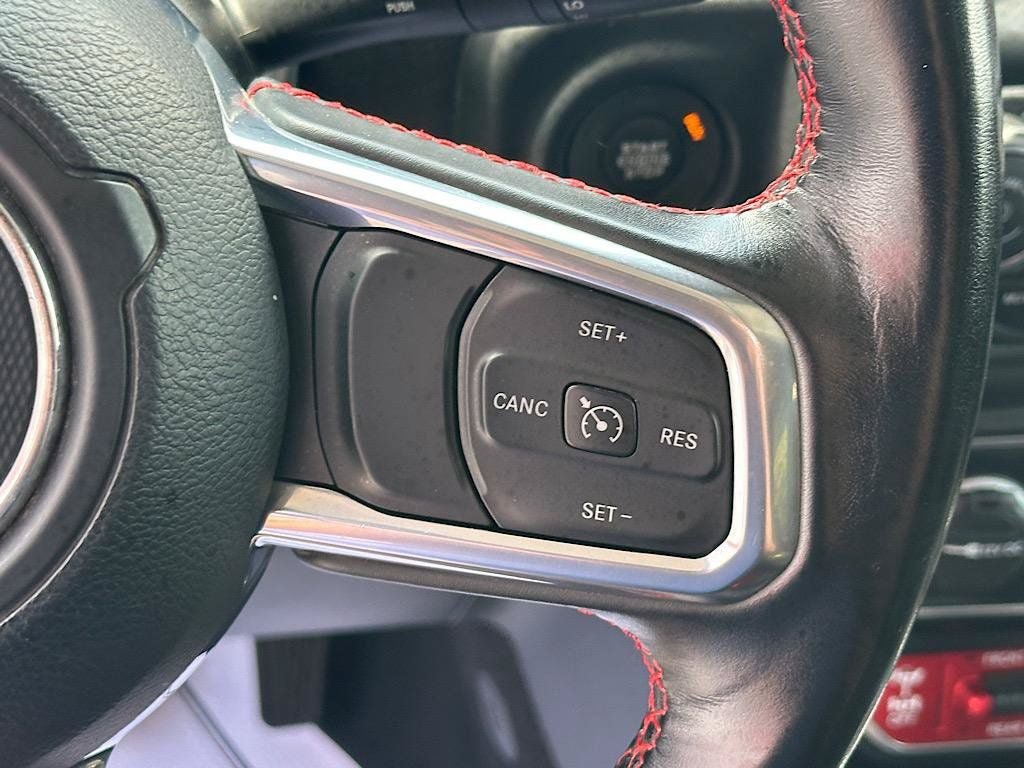 Used 2022 Jeep Wrangler Unlimited Rubicon w/ Dual Top Group AWD/4WD image 24