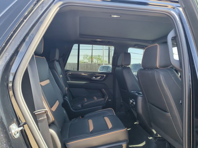 Used 2024 GMC Yukon AT4 w/ Technology Package image 16