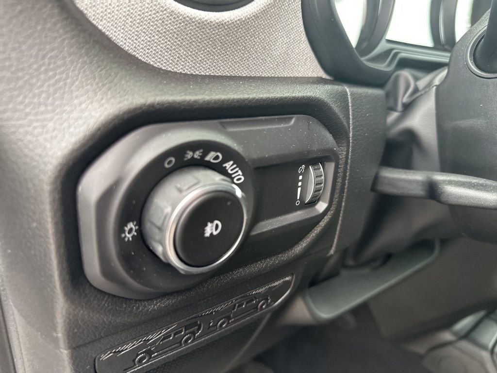 Used 2025 Jeep Wrangler Sport S image 16