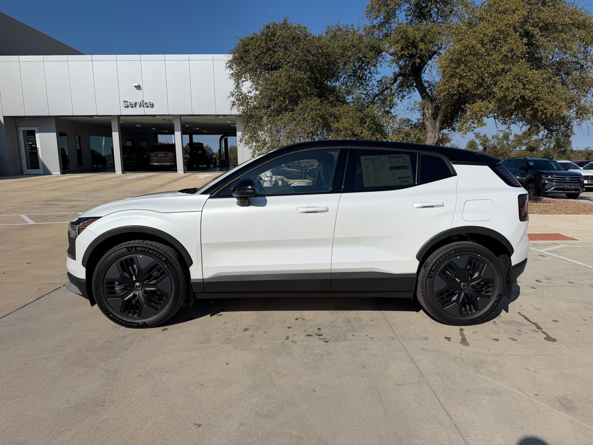 New 2026 Volvo EX30 Cross Country Ultra w/ Protection Package Premier AWD/4WD image 3