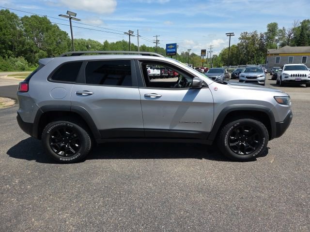 Used 2019 Jeep Cherokee Trailhawk AWD/4WD image 30