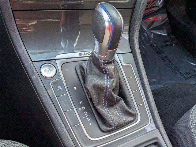 Used 2019 Volkswagen e-Golf SE w/ Driver Assistance Package image 12