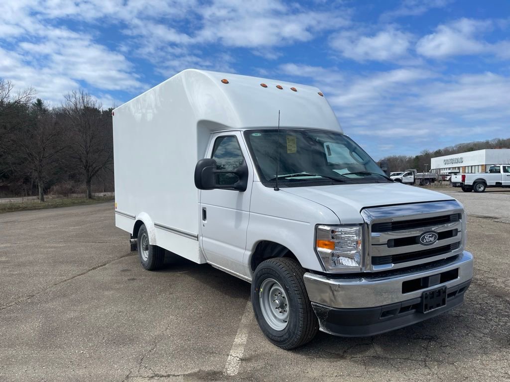 New 2027 Ford E-350 and Econoline 350 Super Duty w/ Power Equipment Group image 8