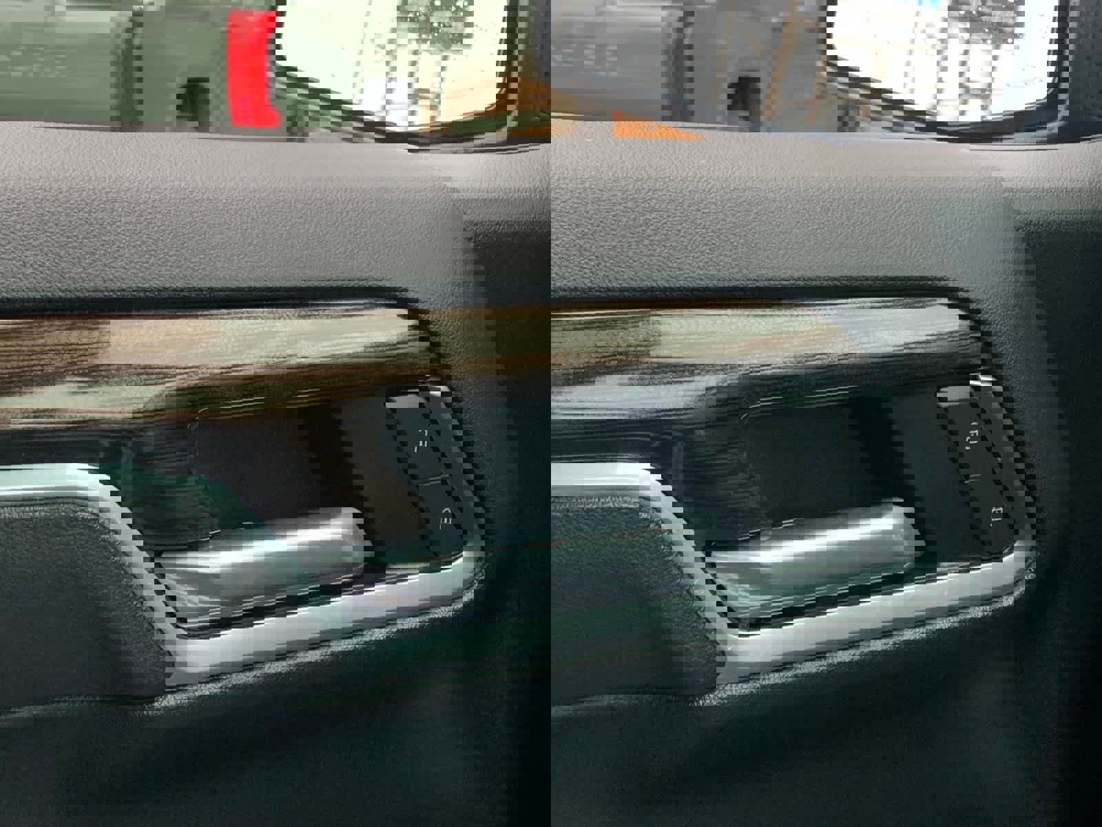 Certified 2022 Chevrolet Silverado 1500 LT image 23