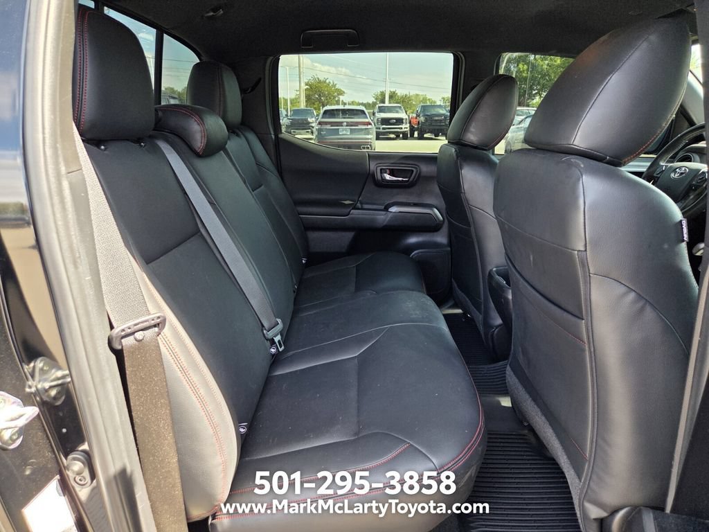 Used 2023 Toyota Tacoma TRD Off-Road w/ Technology Package AWD/4WD image 17