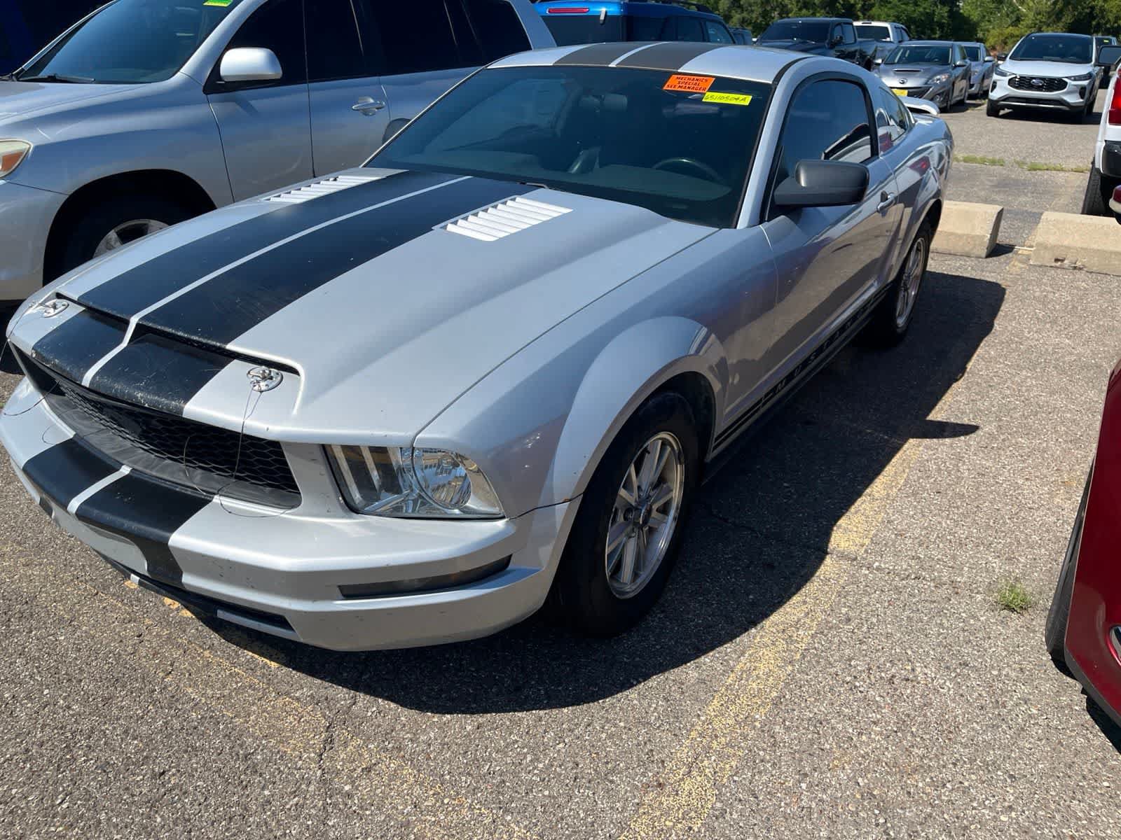 Used 2006 Ford Mustang Coupe RWD image 1