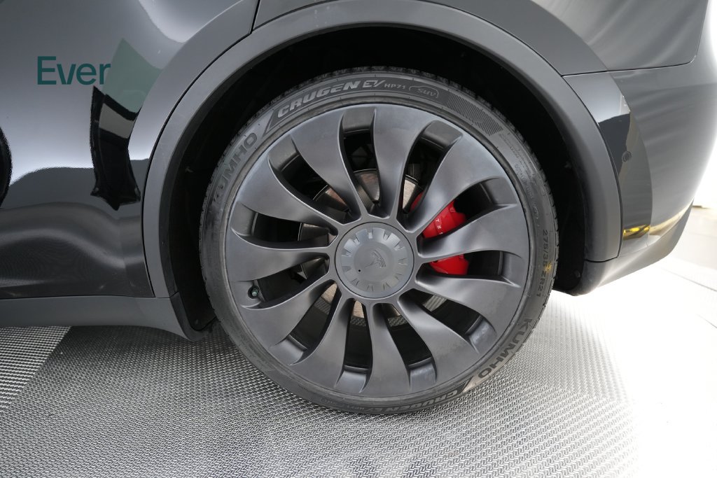 Used 2020 Tesla Model Y Performance AWD/4WD image 9