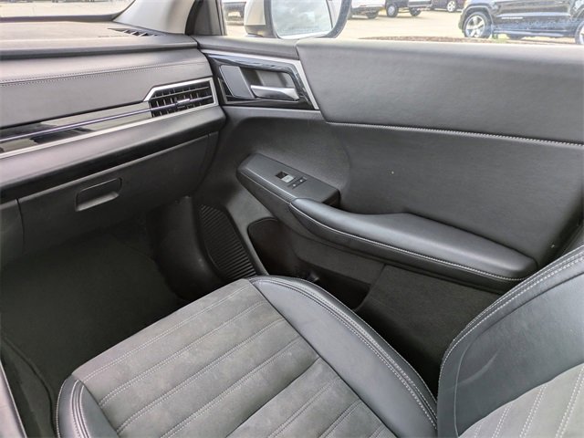 Used 2024 Mitsubishi Outlander SE image 18