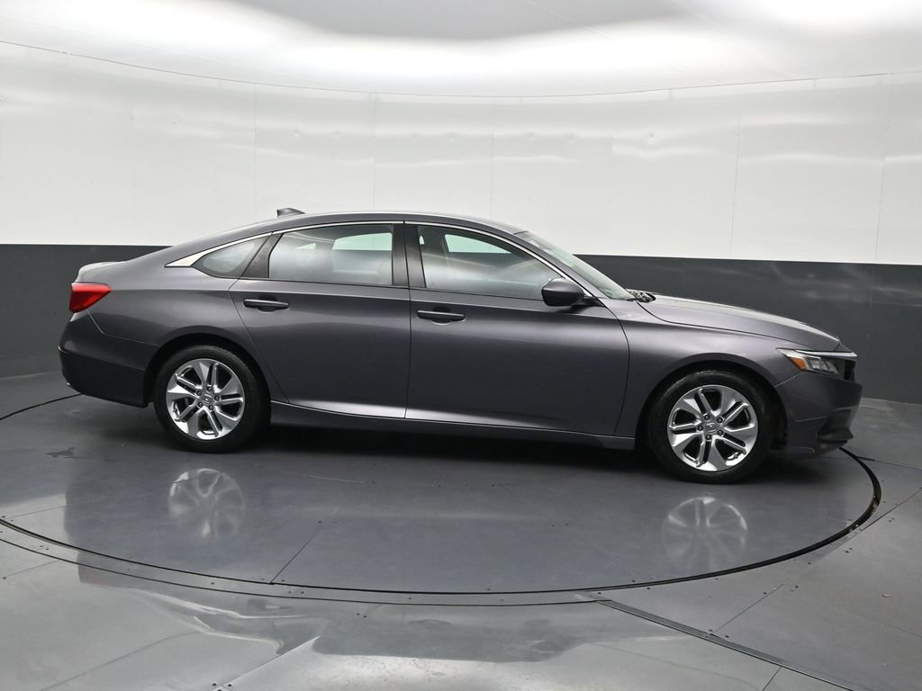 Used 2018 Honda Accord LX image 6