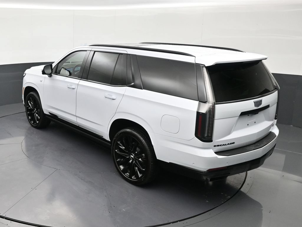 Certified 2026 Cadillac Escalade Platinum Sport w/ LPO, ONYX Package AWD/4WD image 14
