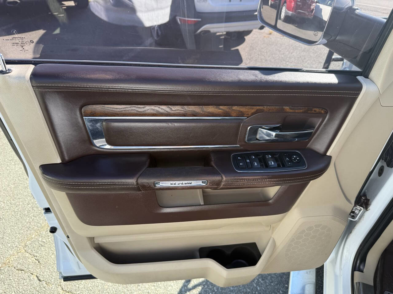 Used 2017 RAM 3500 Laramie Longhorn image 24