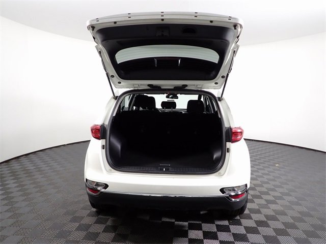 Used 2022 Kia Sportage LX image 11