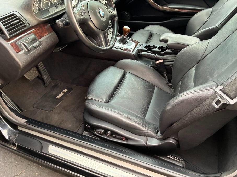 Used 2004 BMW 330Ci Convertible image 16