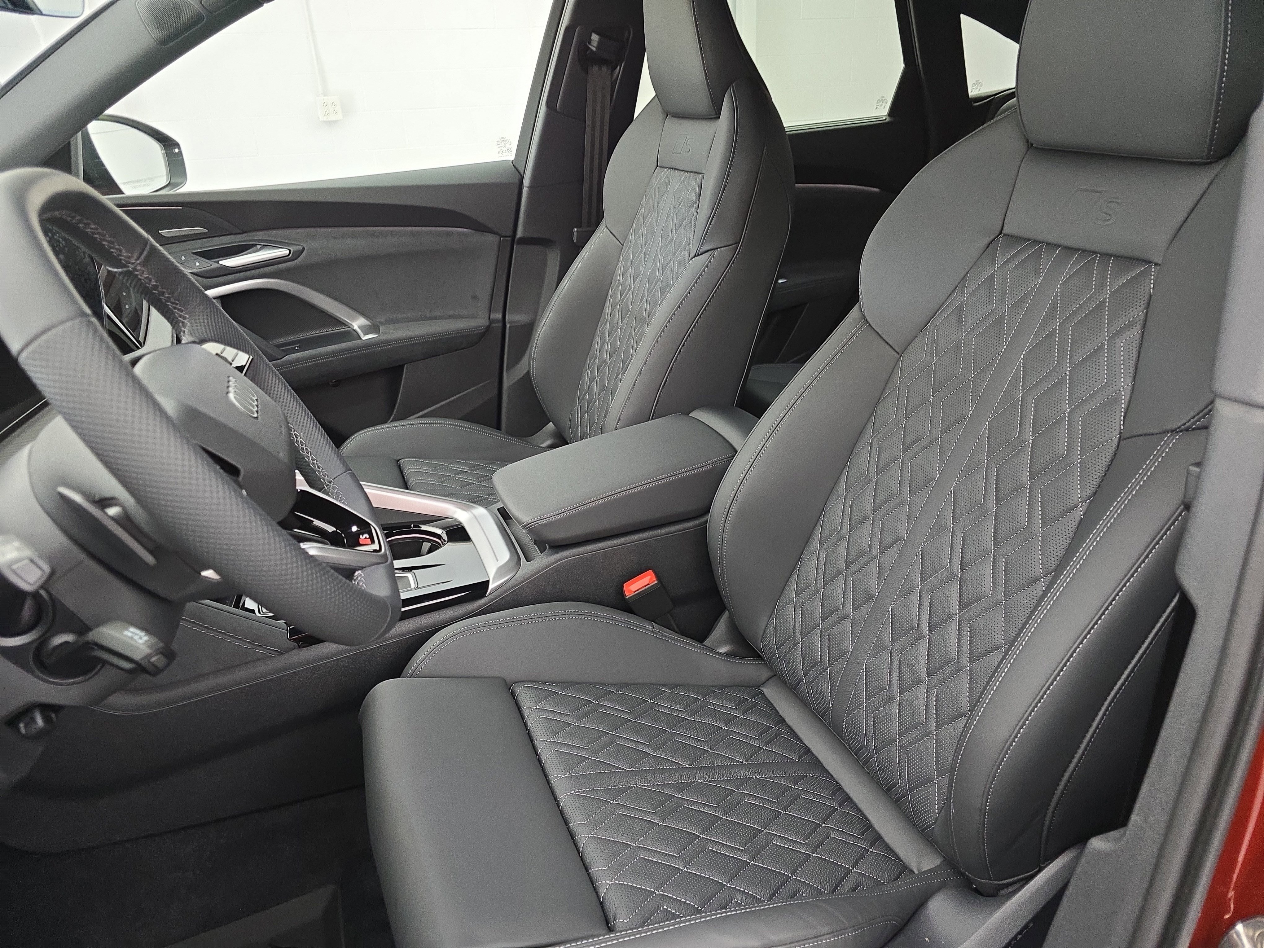 New 2026 Audi SQ5 Prestige AWD/4WD image 15