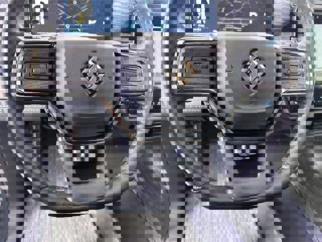 Used 2022 Rivian R1T Adventure image 11