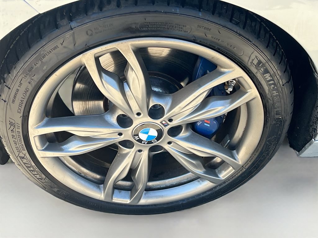 Used 2015 BMW M235i Convertible RWD image 31