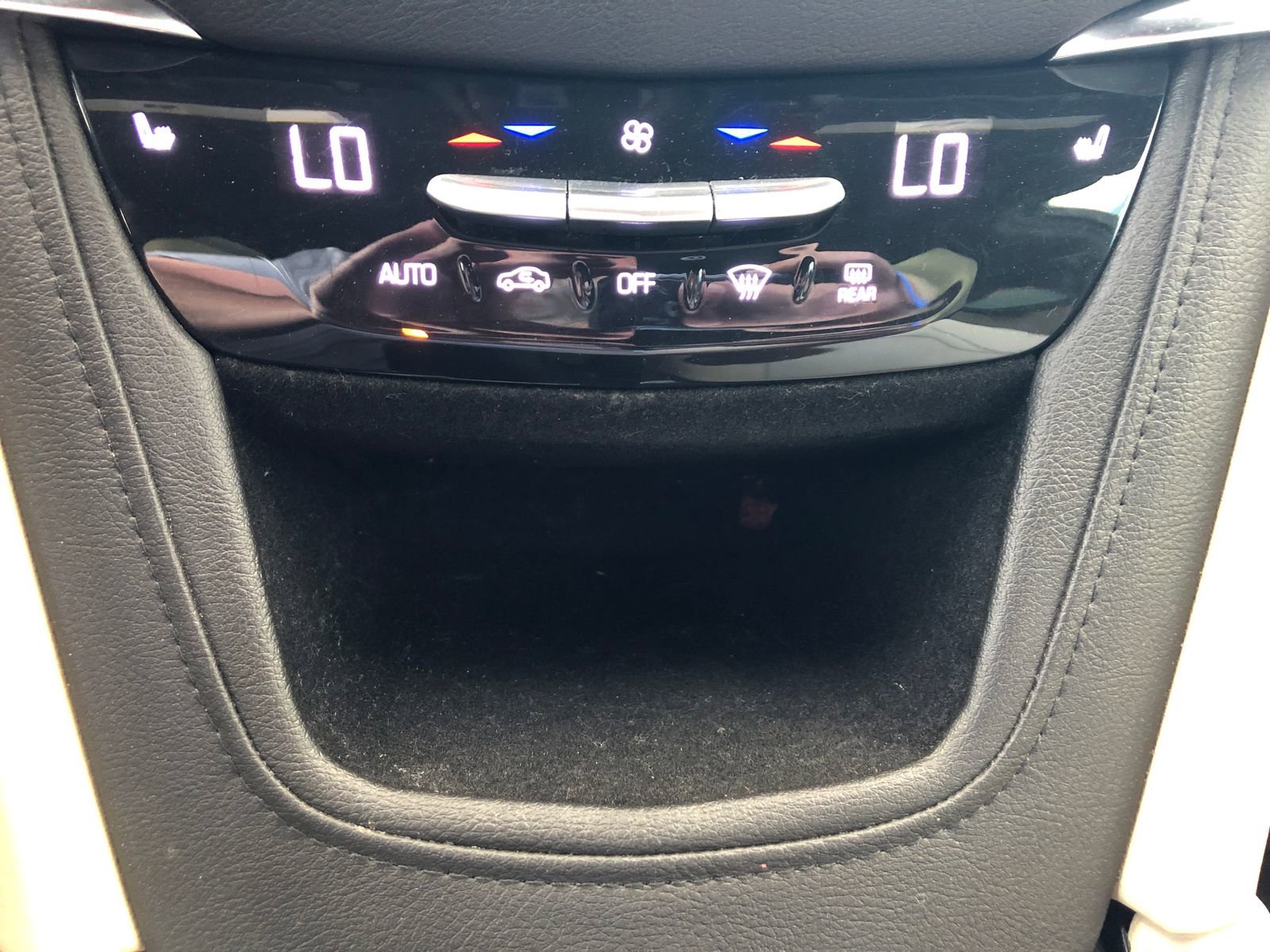 Used 2017 Cadillac XT5 FWD image 27